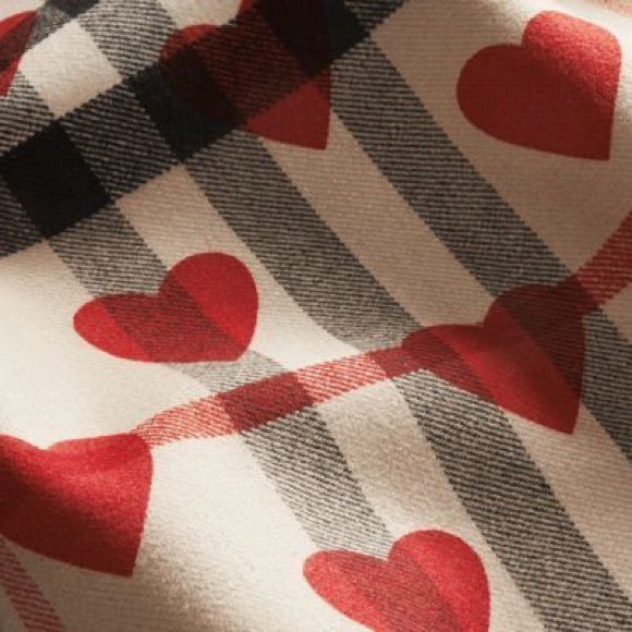 Wool Duffle Coat With Check And Hearts Lining - Picture 2 of 3